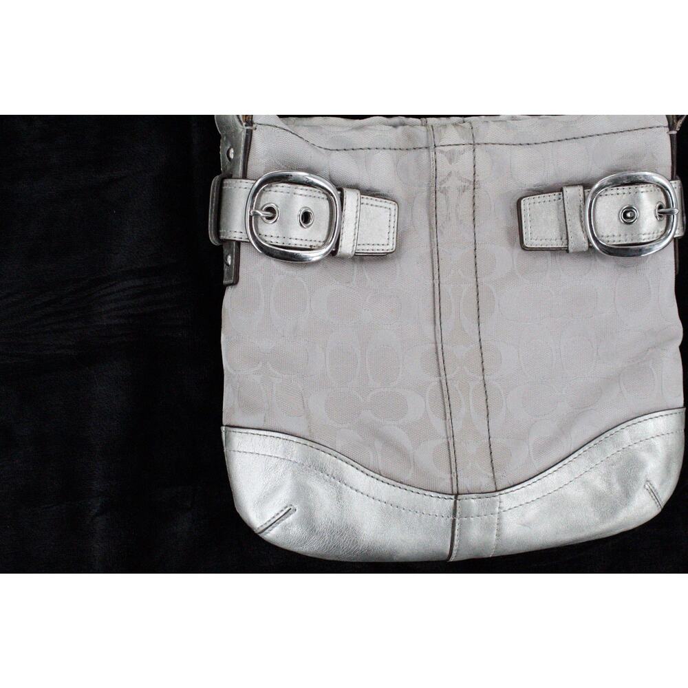 Coach Signature Jacquard Canvas Leather Shoulder Bag F17088 Buckle Silver Y2K - Picture 2 of 10